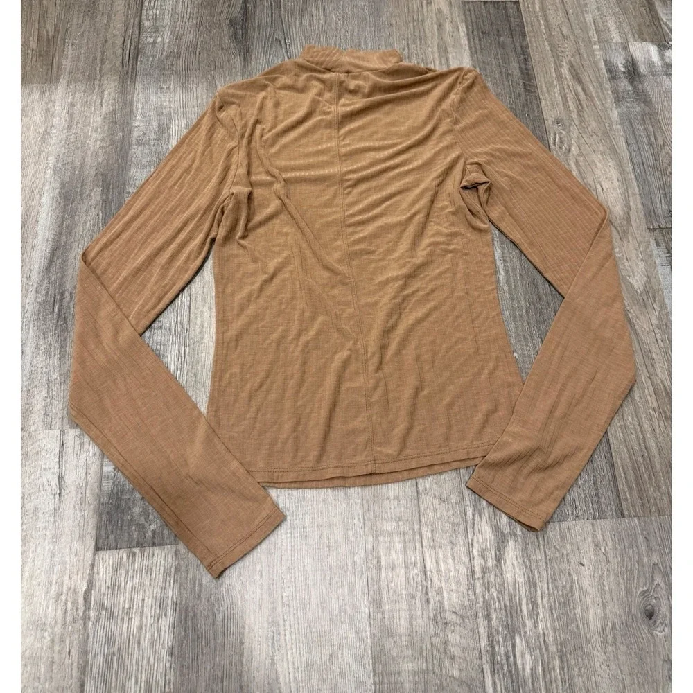 Alo Yoga Ribbed Mock Neck Long Sleeve Top Tan Camel - small
